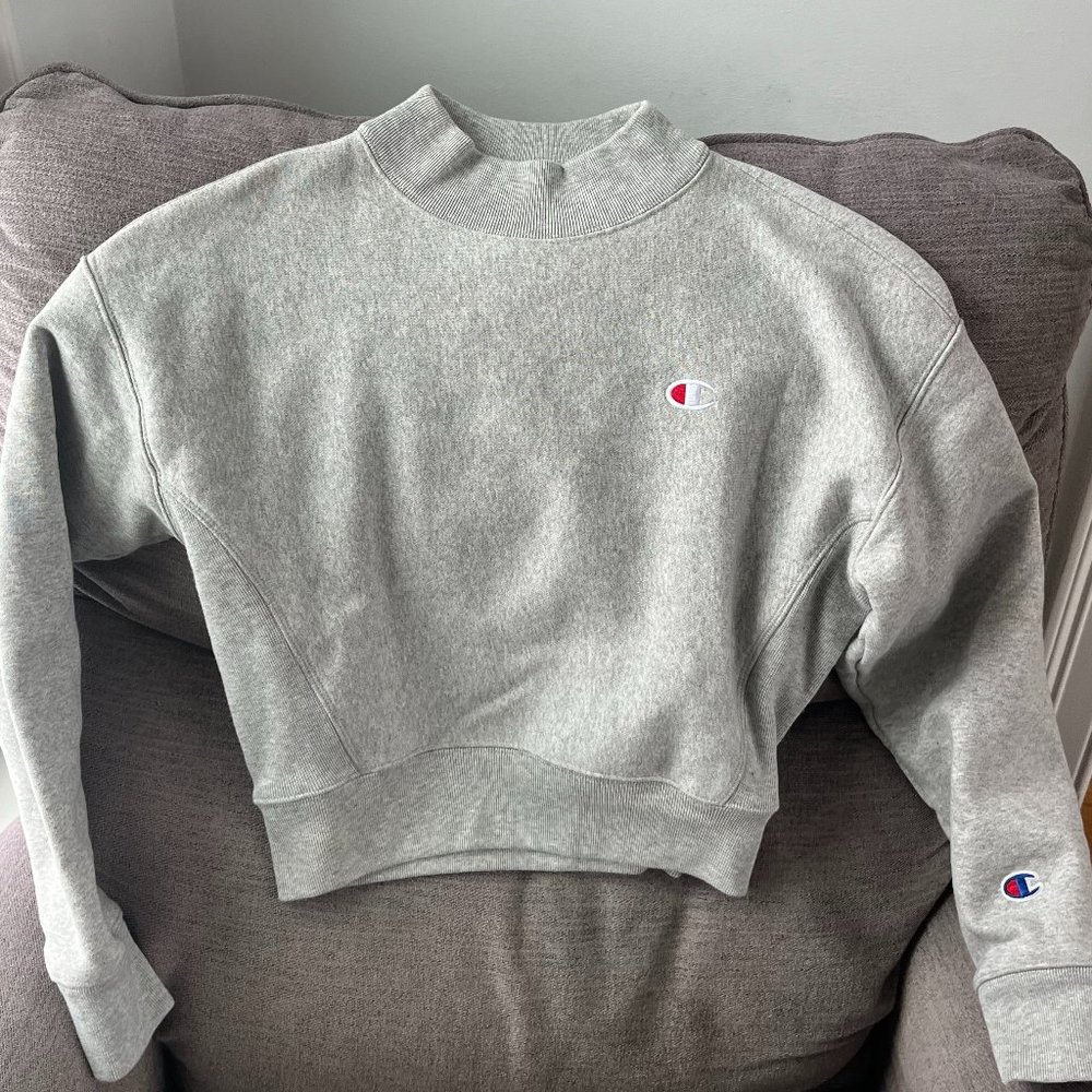Champion Women's Cropped Crew sweatshirt, grey color